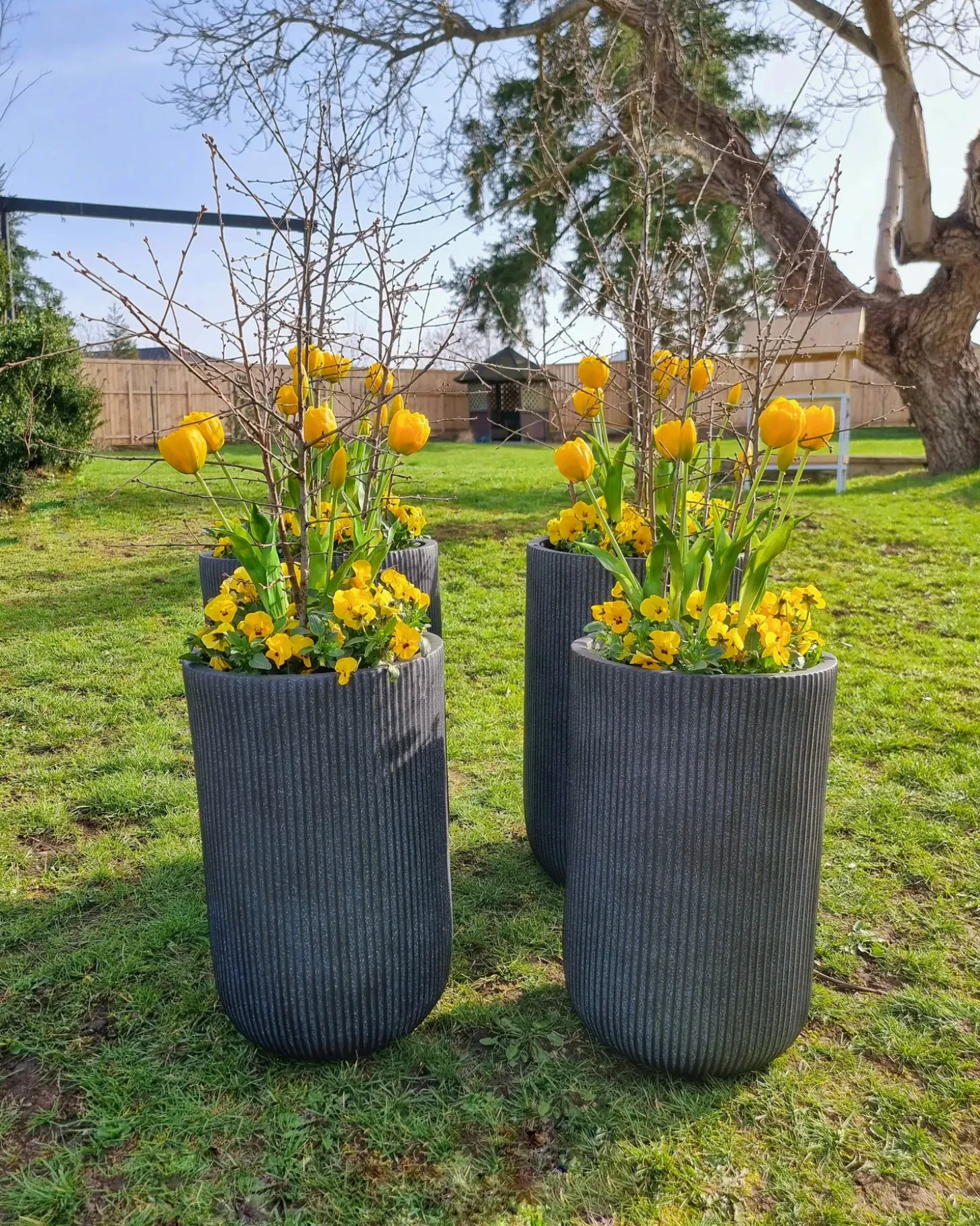 Urtepotte EANTIO 37 cm Sort