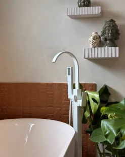 Vandhane til fritstående badekar RIBBON Hvid