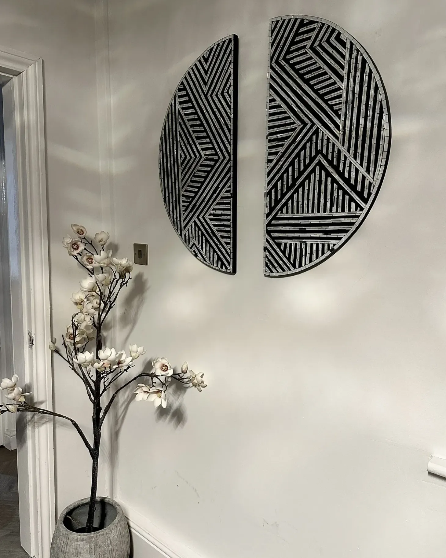 Vægdekoration MANDAU Glas 76 cm Sort