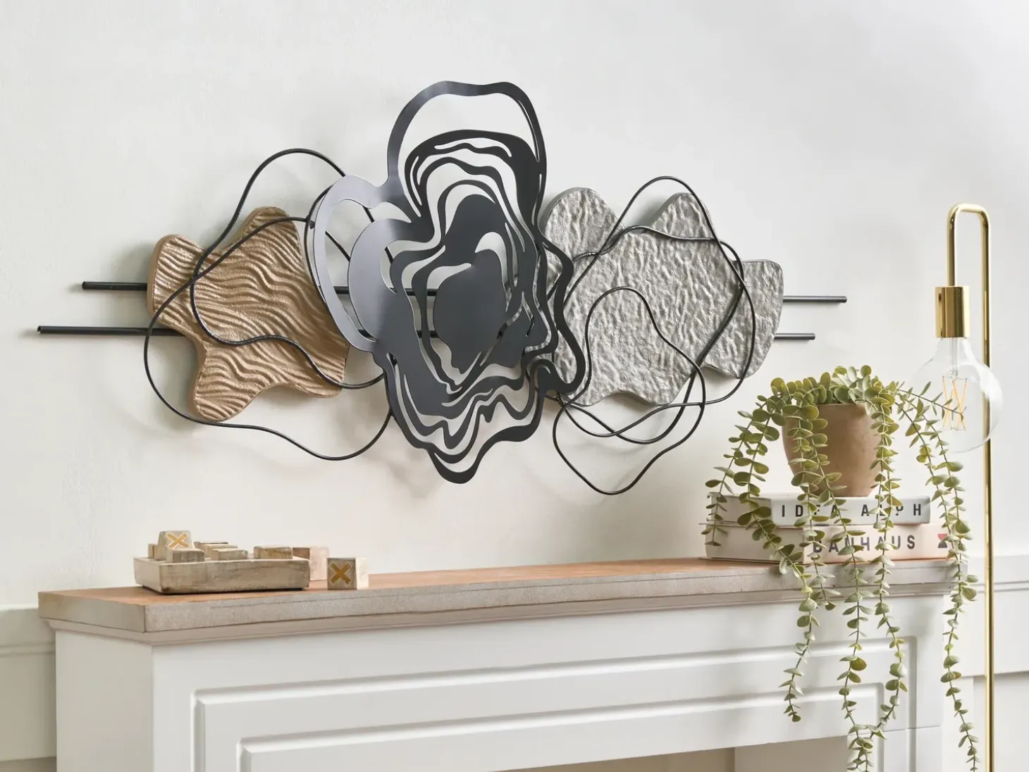 Vægdekoration SALLINS Metal 48 cm Sort