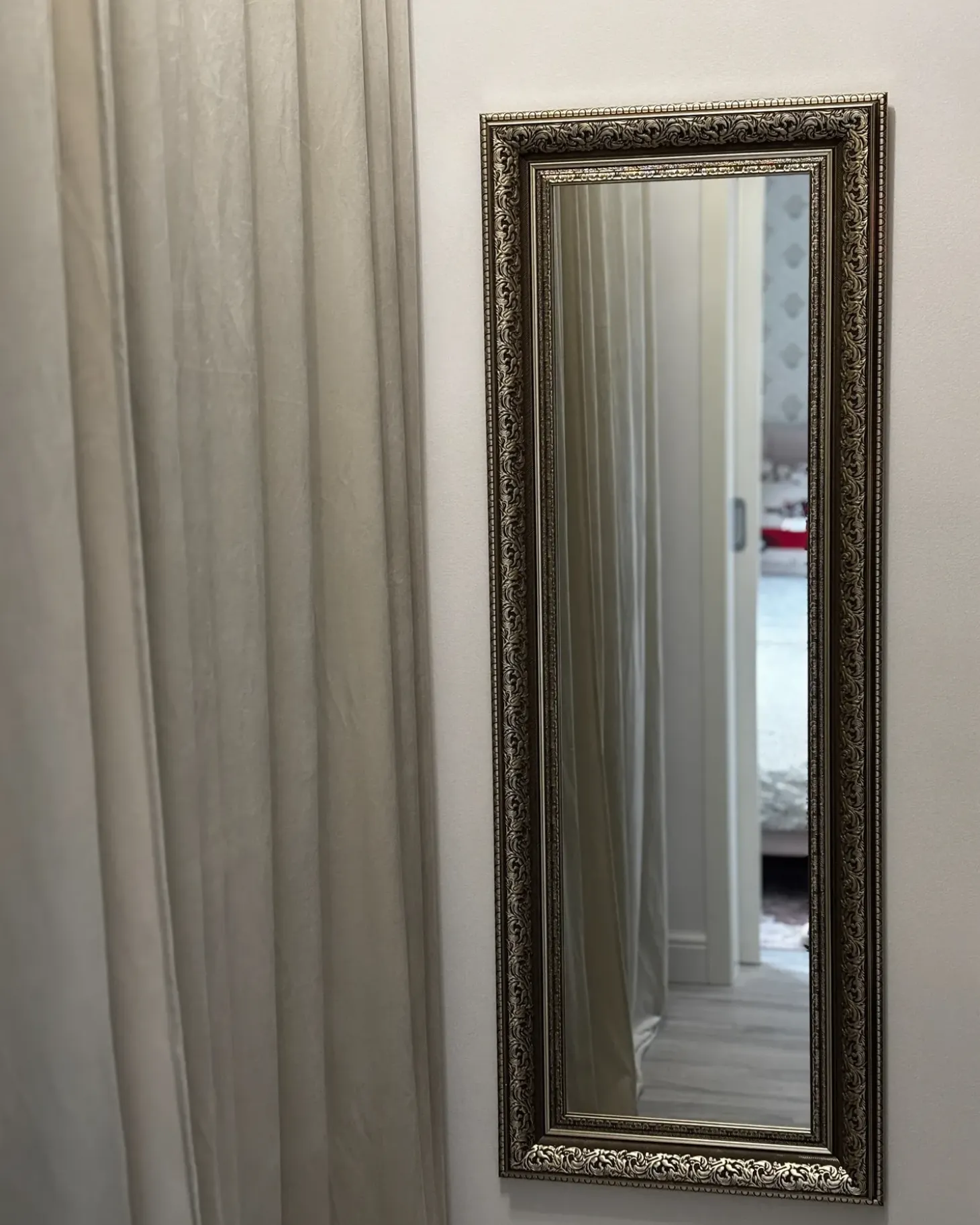 Vægspejl ASPEN 51 cm 141 cm Guld